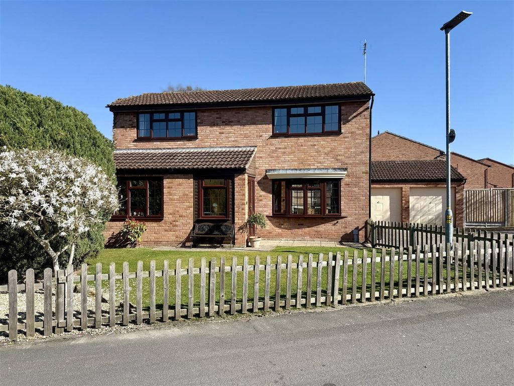 Property photo 1 of 23
