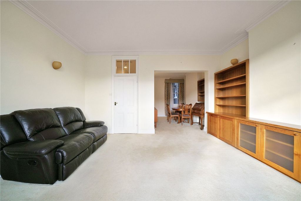 Property photo 2 of 14 Picture No. 04