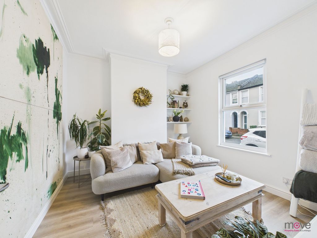 Property photo 2 of 18