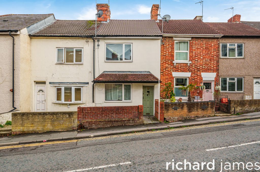 Property photo 1 of 17 B11c952399Bb4Baf8539Bc56F2c7Ebe1