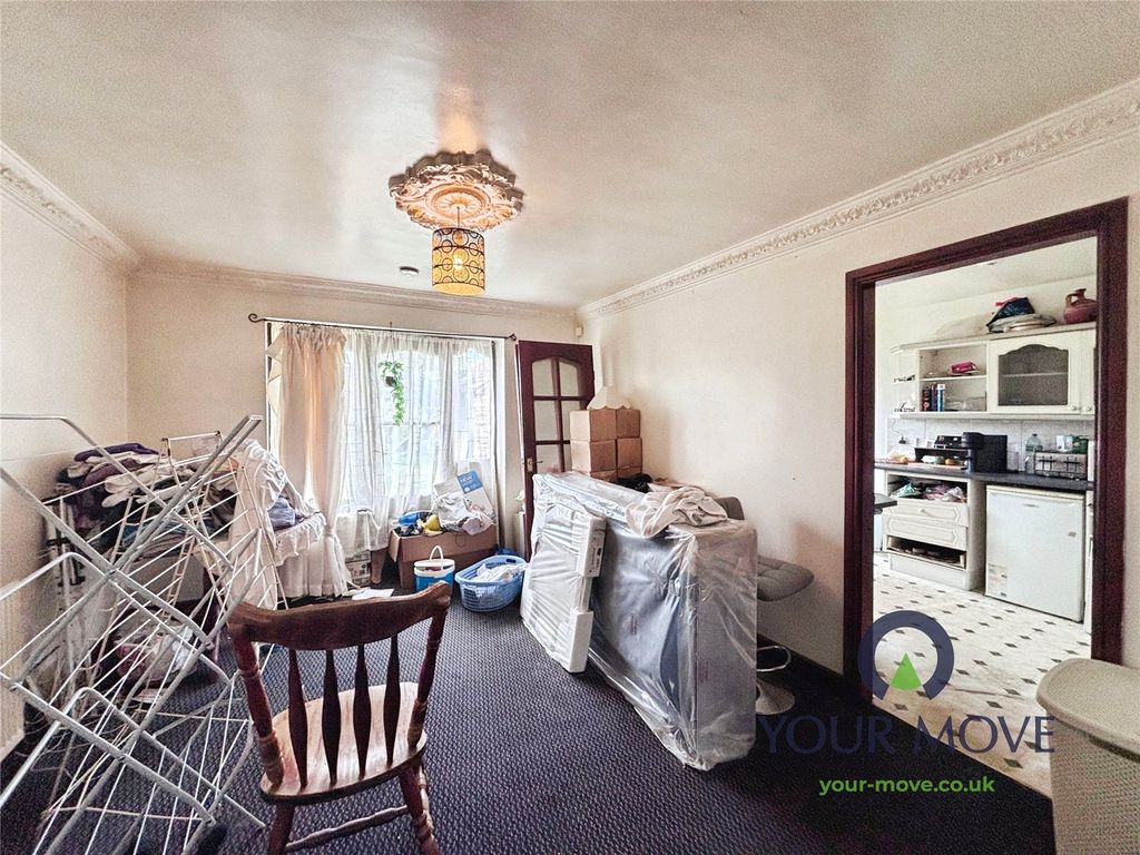 Property photo 2 of 13 Picture No. 05