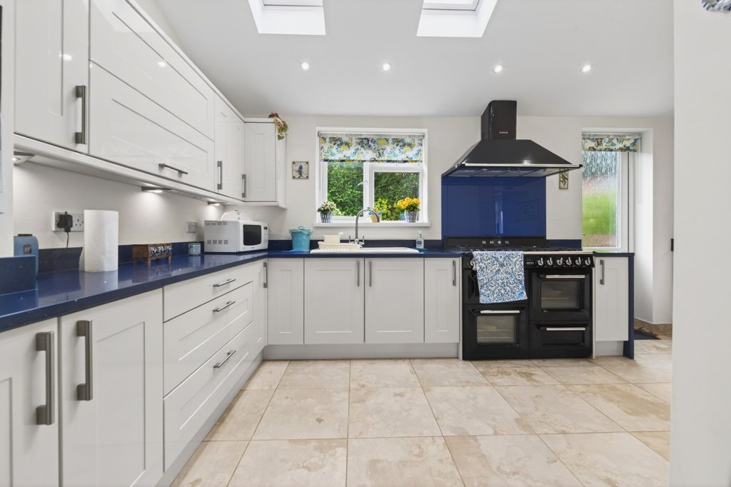 Property photo 2 of 32 5178474