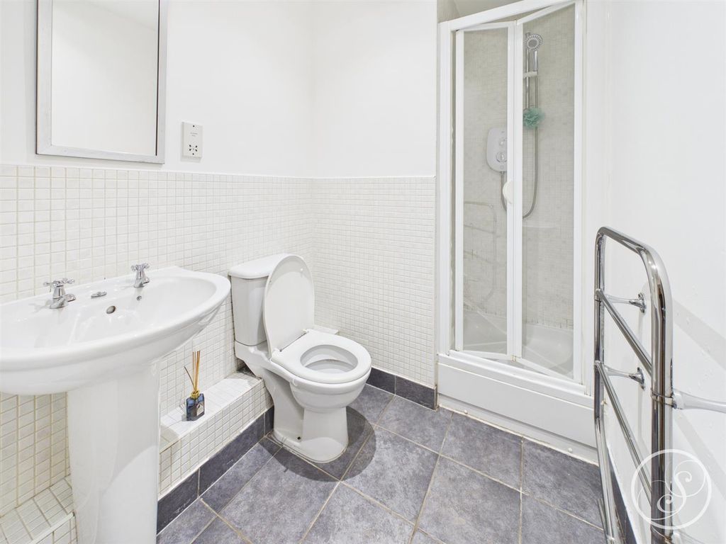Property photo 2 of 8 Cam02071G0-Pr0935-Still009.Jpg