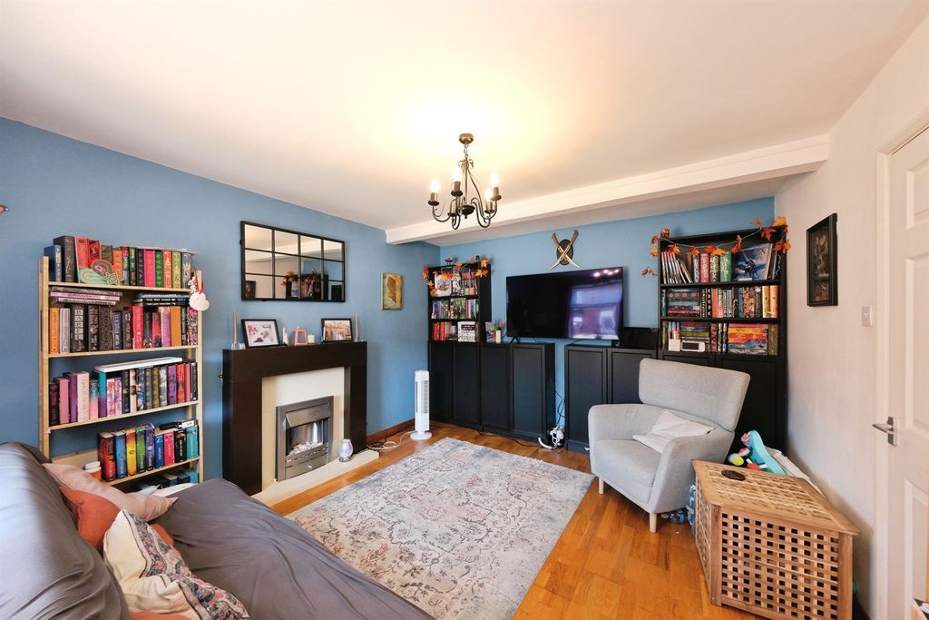 Property photo 2 of 13