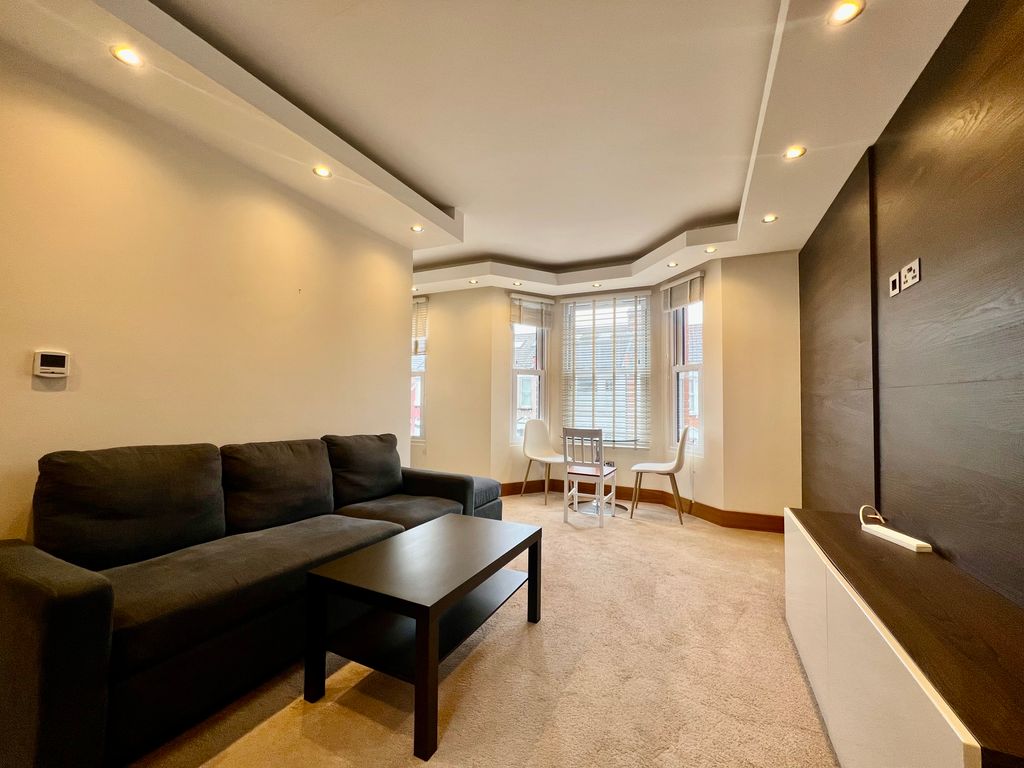 Property photo 3 of 10 Img_0101