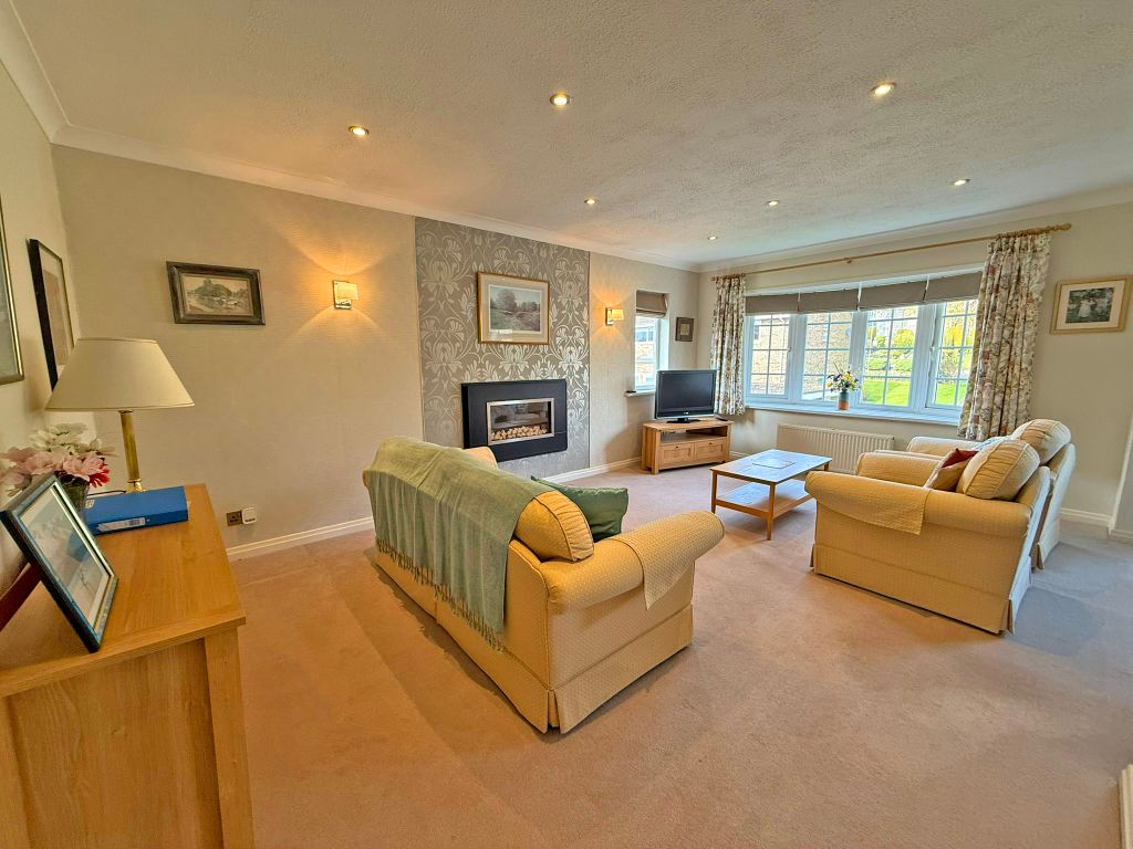 Property photo 2 of 14 Img_2749