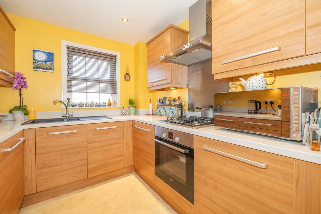 Property photo 3 of 11 Picture 3