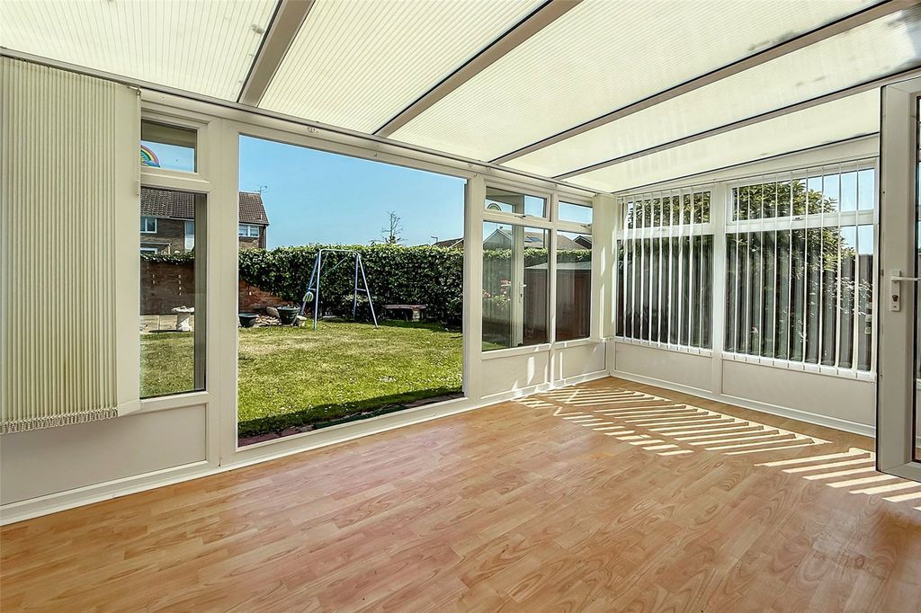 Property photo 3 of 22 Picture No. 05