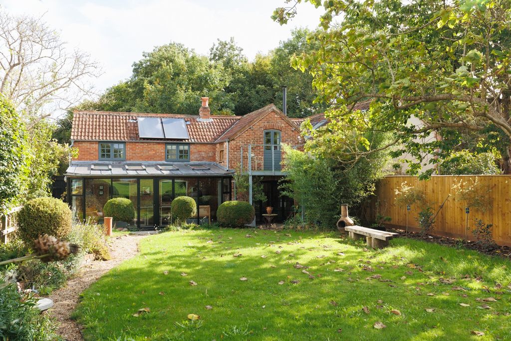 Property photo 1 of 38 4490393
