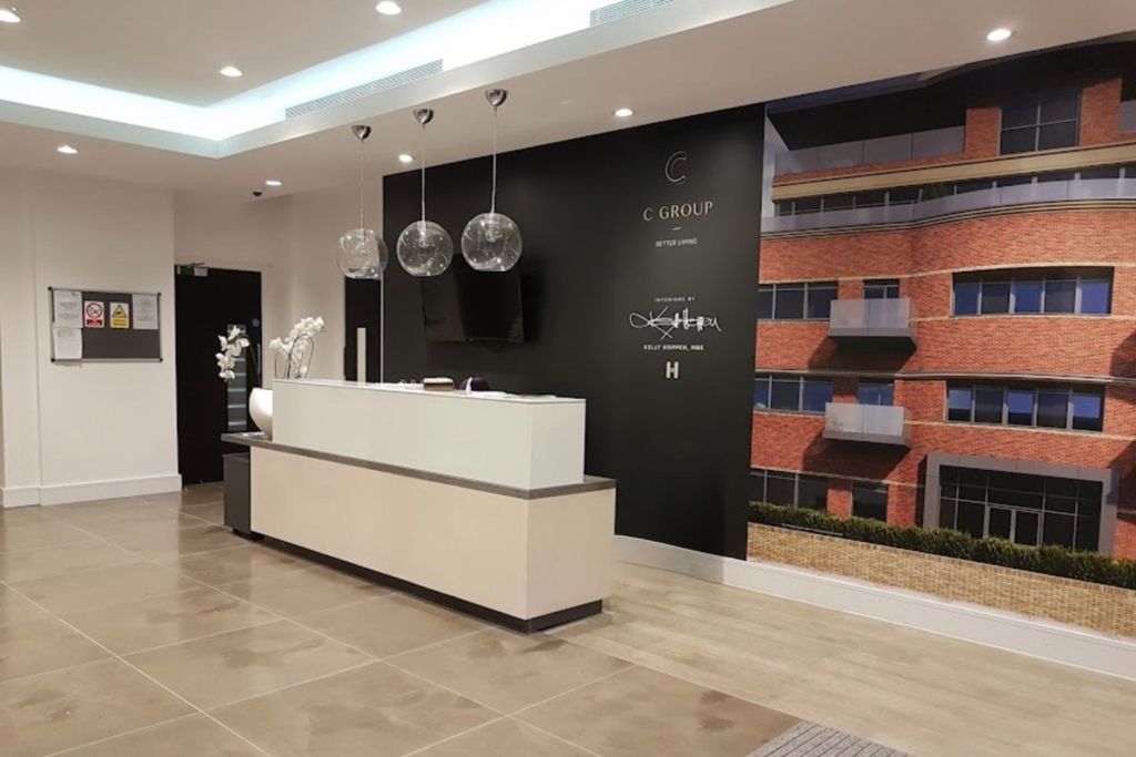 Property photo 3 of 11 Flat 14, 5 Bath Road, Slough, Berkshire, Sl1 3Fx