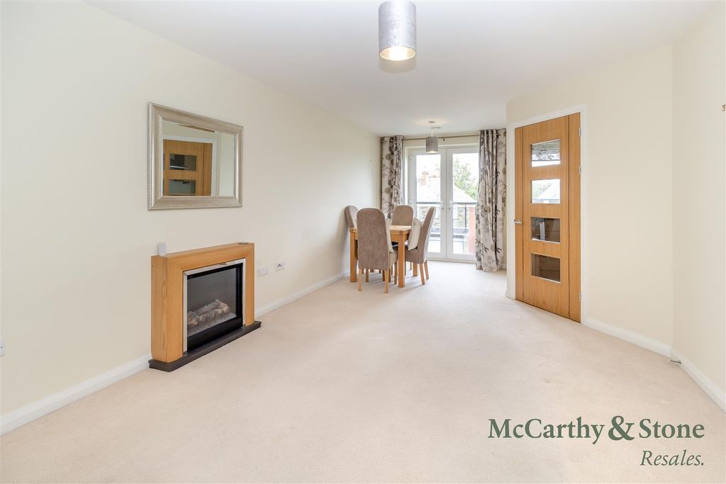 Property photo 1 of 16 8703494-Interior11.Jpg