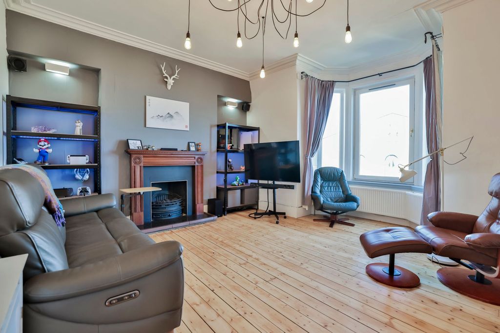 Property photo 2 of 29