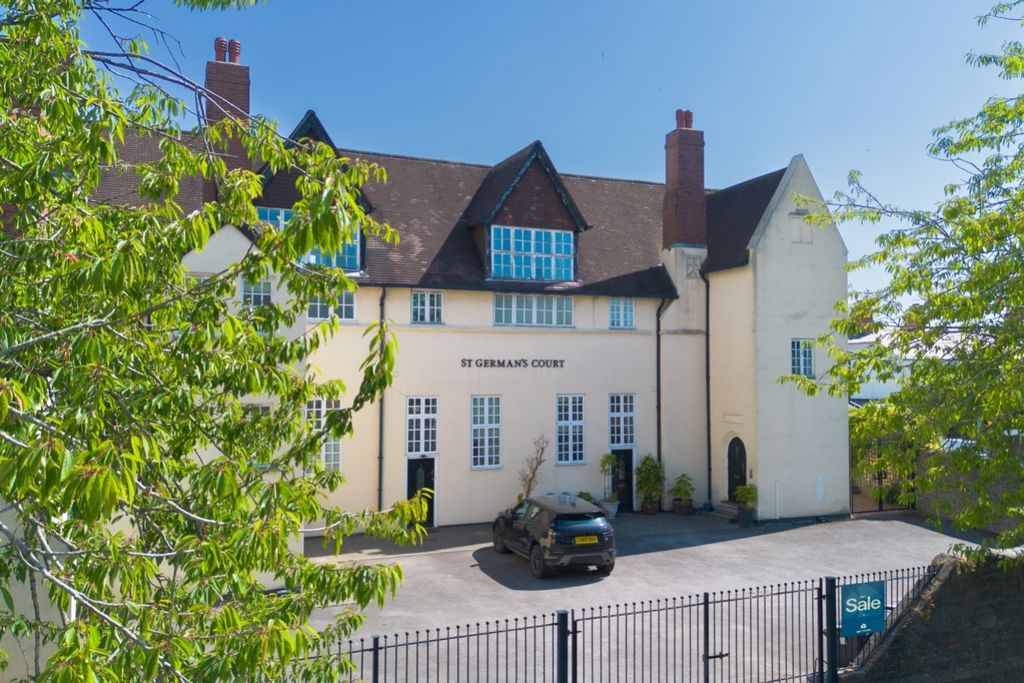 Property photo 1 of 13 Lrg_Award Winning Cps Homes Media Team_10