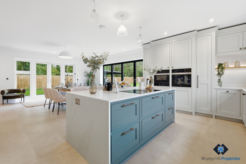 Property photo 2 of 48 Gallery