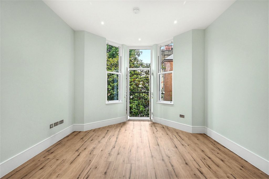 Property photo 3 of 11 Picture No. 04