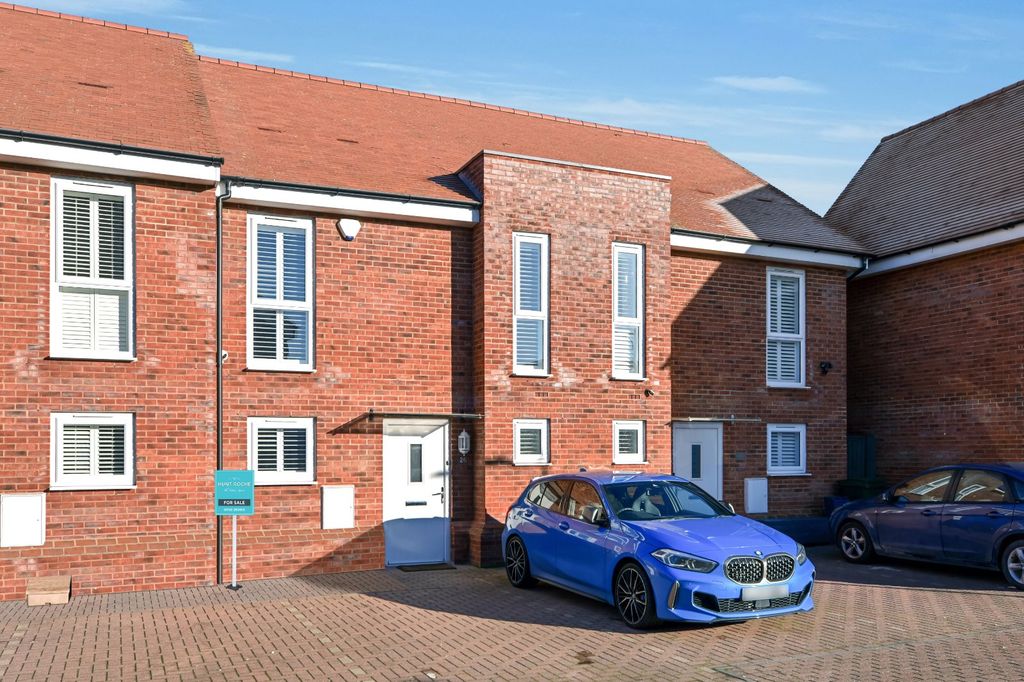 Property photo 1 of 30 Picture No. 05