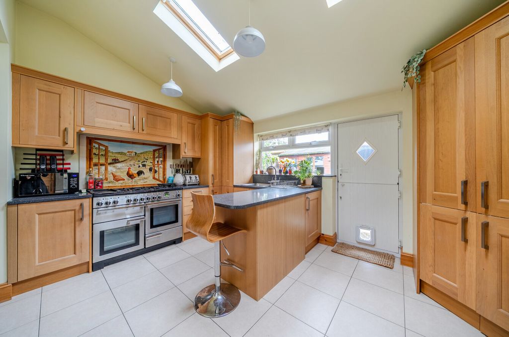 Property photo 2 of 21 1438534-1-69Df808...