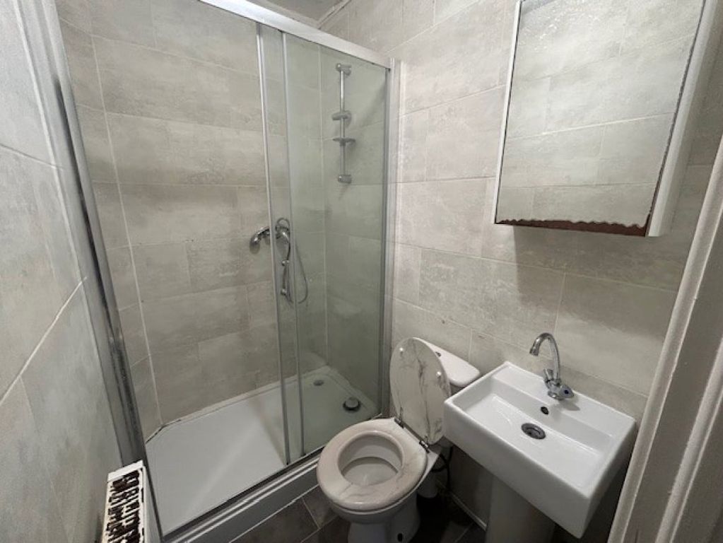 Property photo 3 of 3