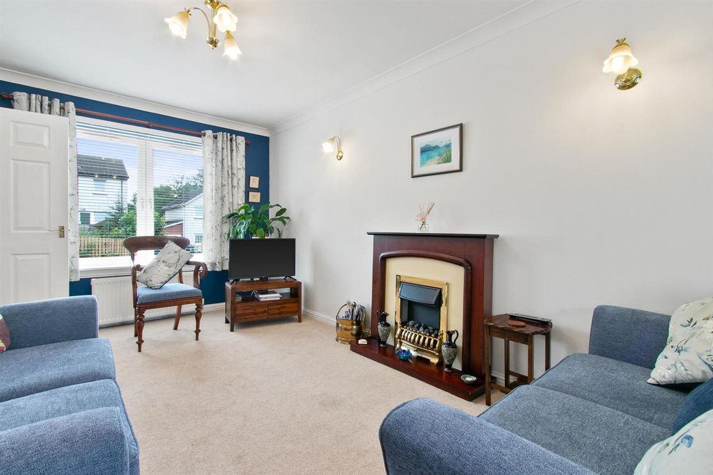 Property photo 2 of 24