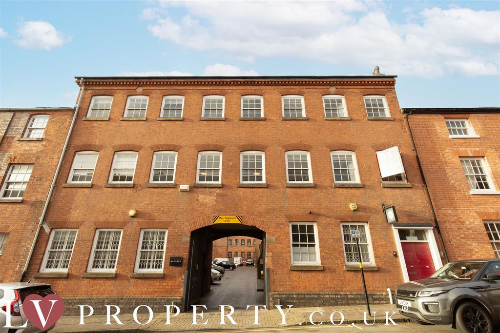 Property photo 1 of 15 N2.Jpg