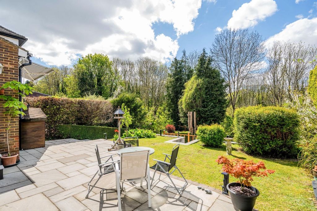 Property photo 3 of 19 Coulsdon Road