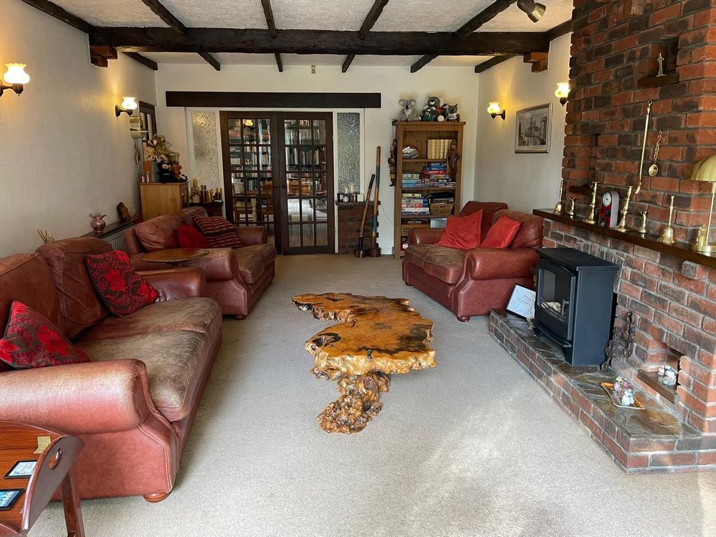 Property photo 3 of 33