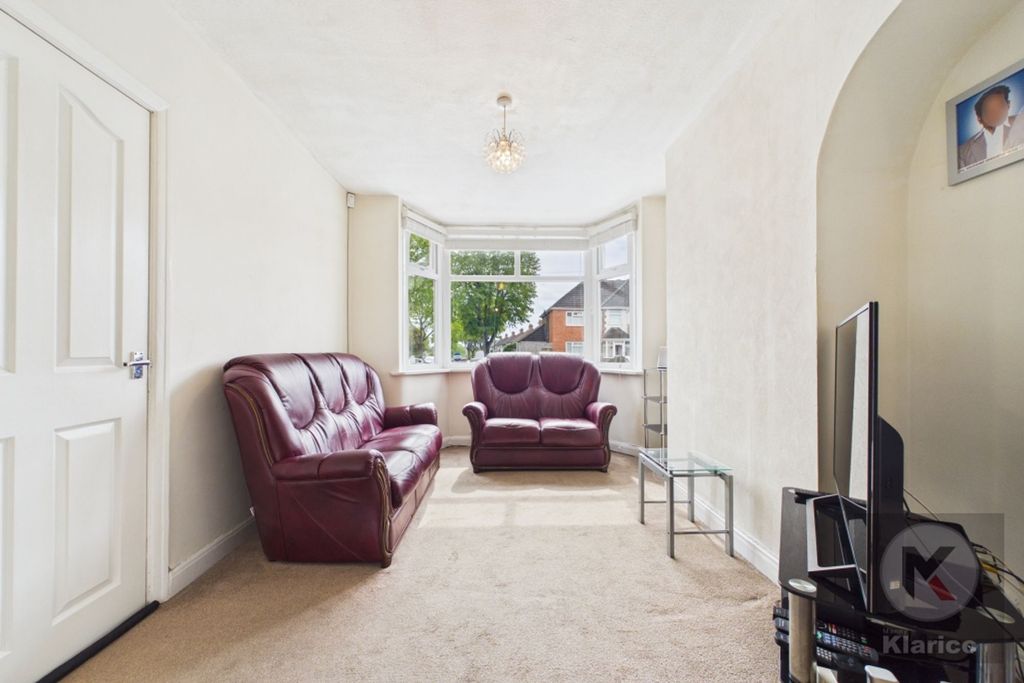 Property photo 3 of 16 Living