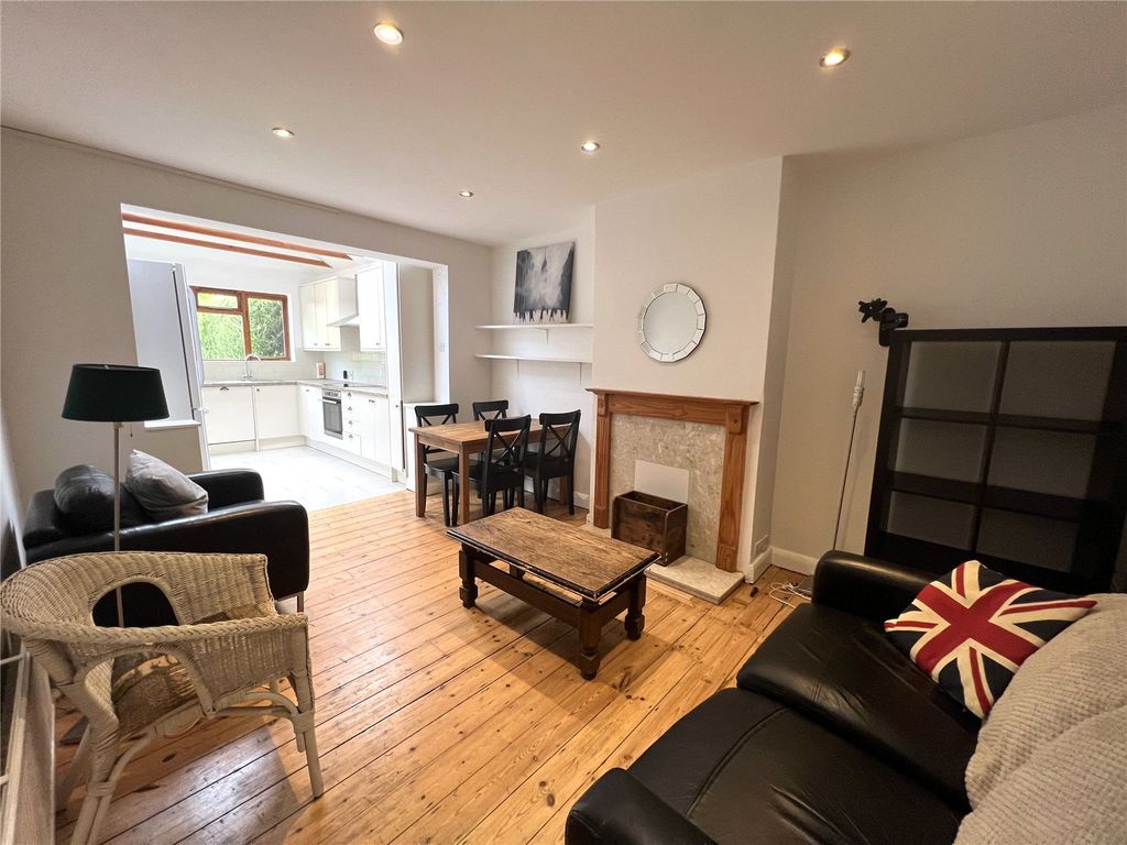 Property photo 2 of 11 Living Room