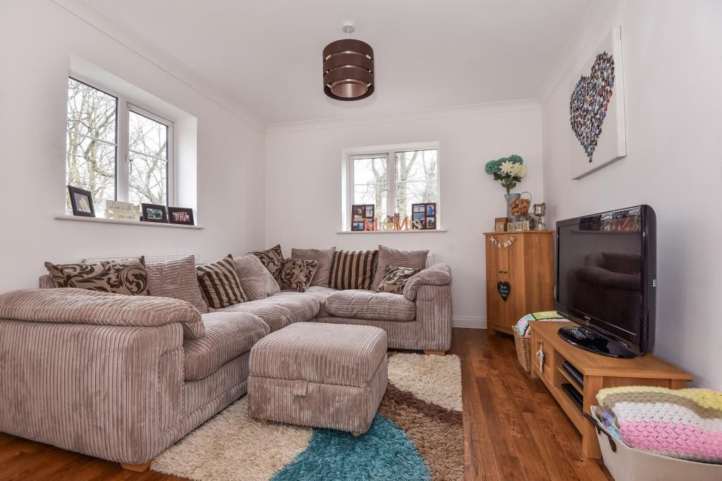 Property photo 2 of 7 Lounge