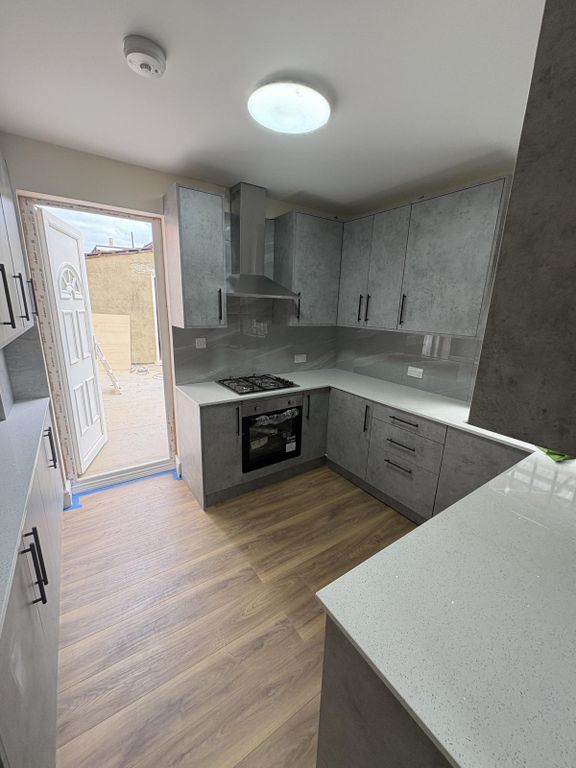 Property photo 2 of 9 Gallery