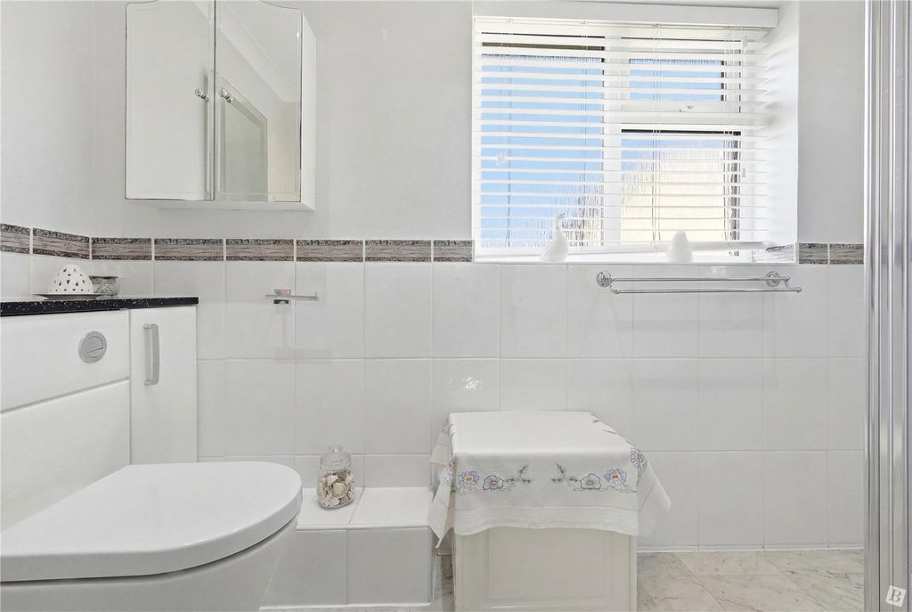 Property photo 2 of 24 Shower Room