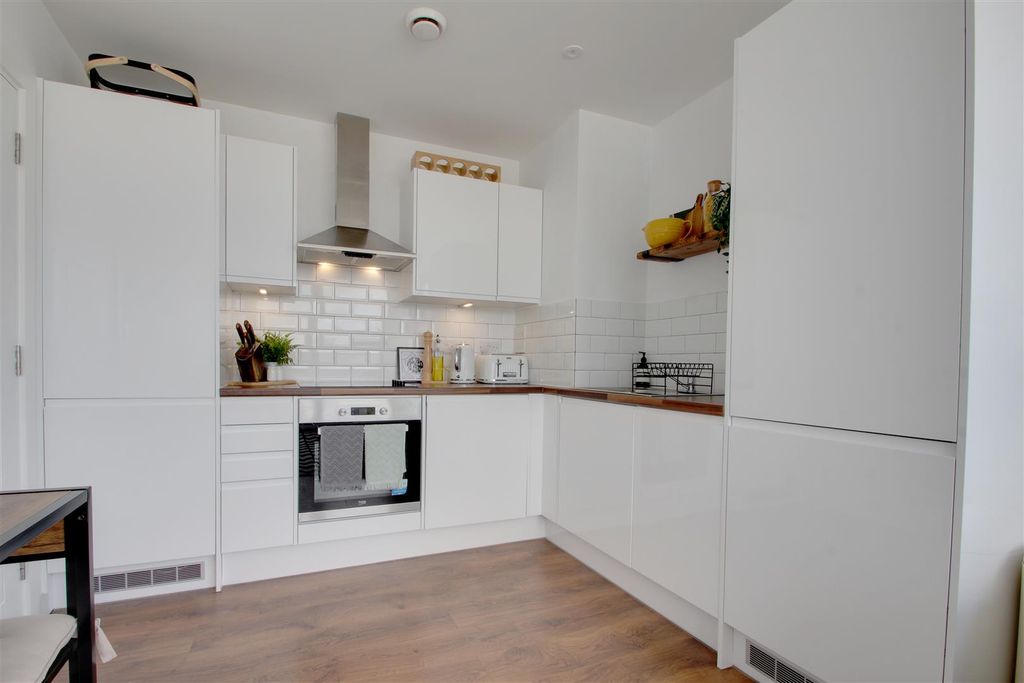 Property photo 3 of 10 Open Plan Lounge Kitchen