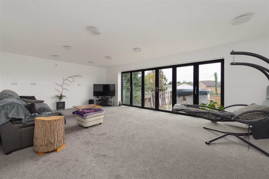 Property photo 3 of 26 Dsc_2430 Copy.Jpg