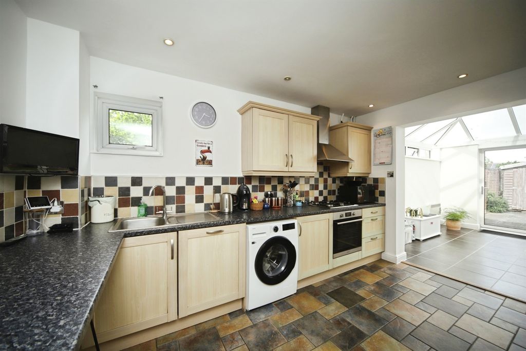 Property photo 2 of 19