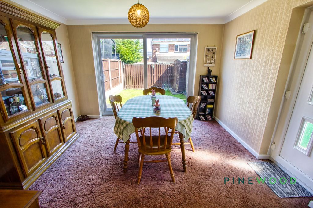 Property photo 3 of 15 Dining Room