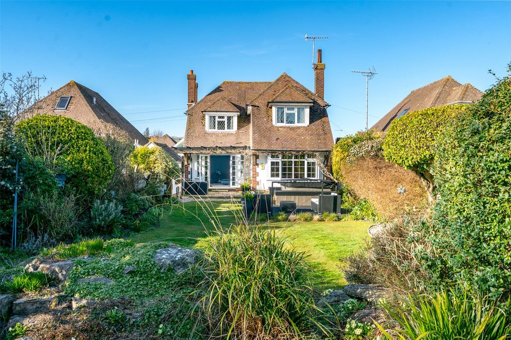 Property photo 1 of 32 Picture No. 37