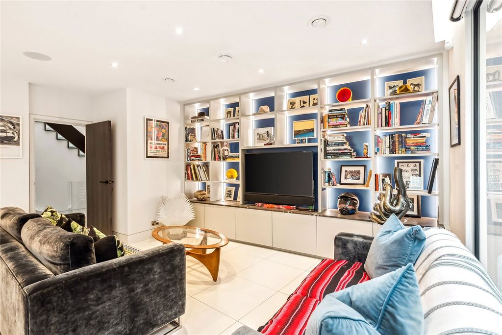 Property photo 3 of 20 Picture No. 07