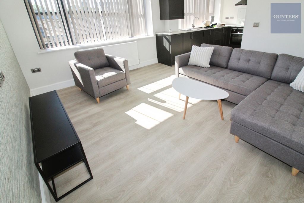 Property photo 2 of 7 Living Room