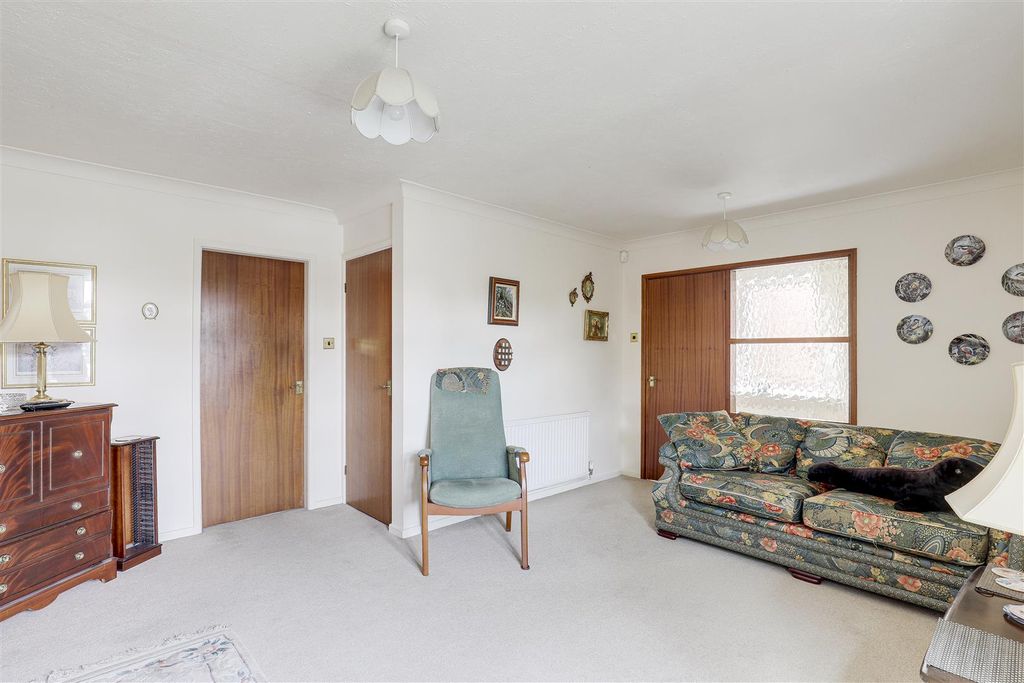 Property photo 3 of 20 2979.Jpg