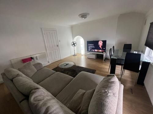 Property photo 1 of 14 1 Bed Flat To Rent Trafalgar Road, London Se10