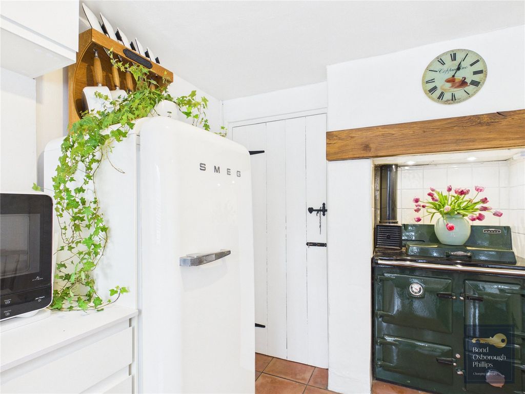 Property photo 3 of 25 Picture No. 12