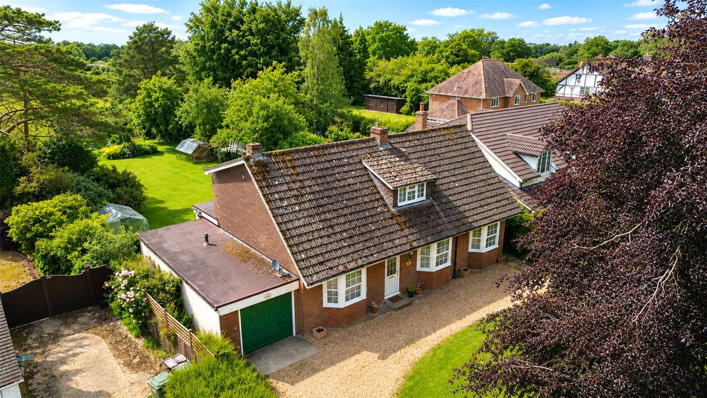Property photo 1 of 22 Picture No. 32