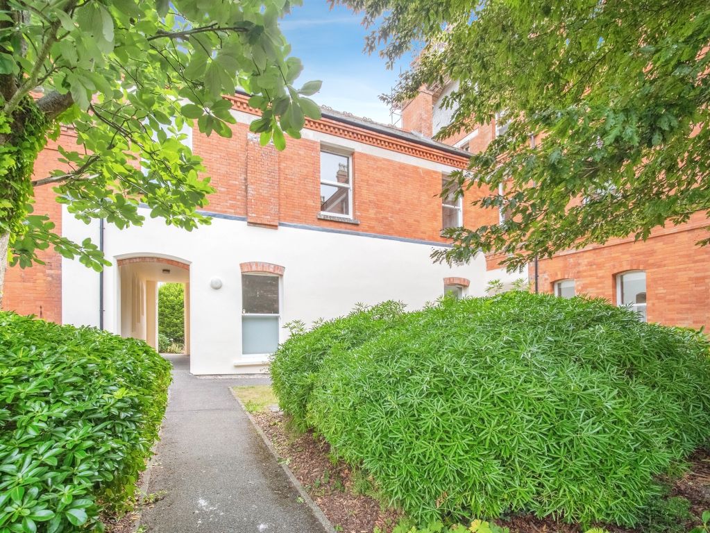 Property photo 1 of 14