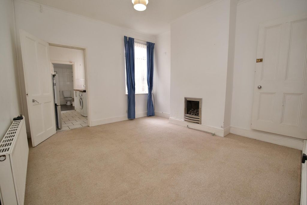 Property photo 3 of 9 Living Room