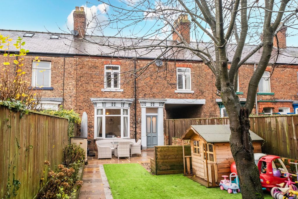 Property photo 3 of 24 Picture No. 09