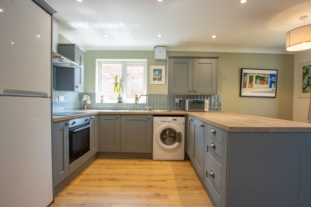 Property photo 3 of 21 5353287