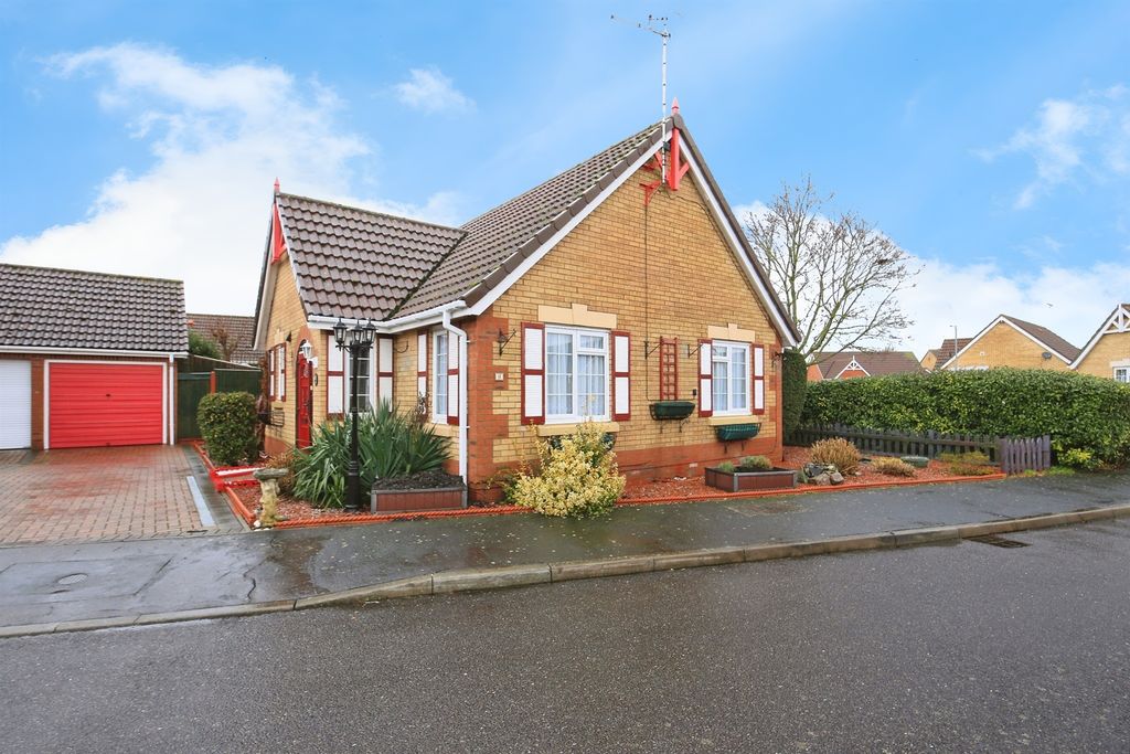 Property photo 1 of 12