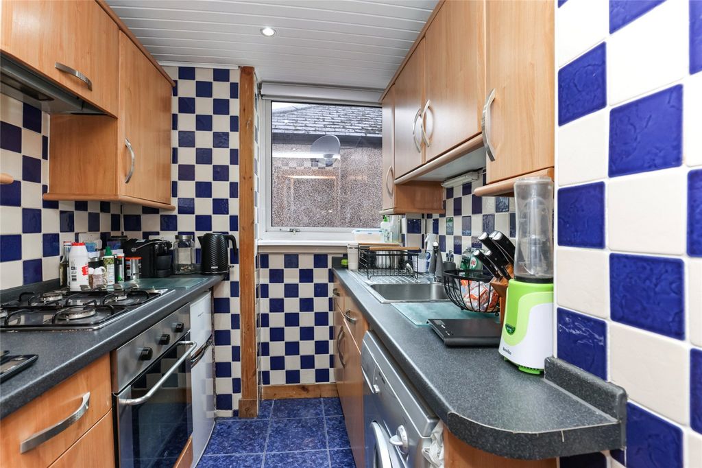 Property photo 3 of 19 Picture No. 01