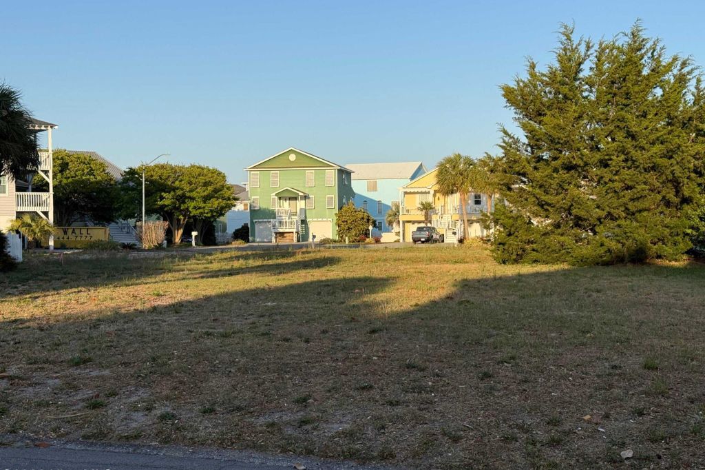 Property photo 1 of 5
