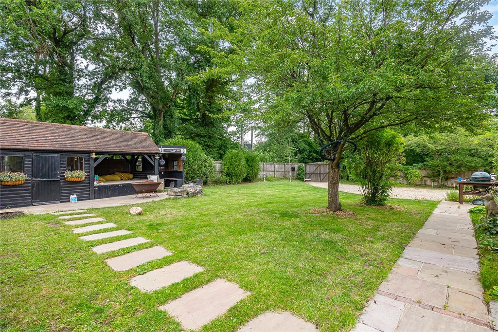 Property photo 2 of 21 Picture No. 26